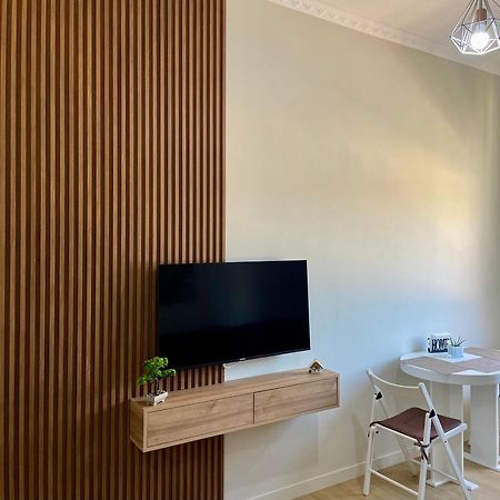 Home Inn Apartment 2 Near City Center Tirana Kültér fotó