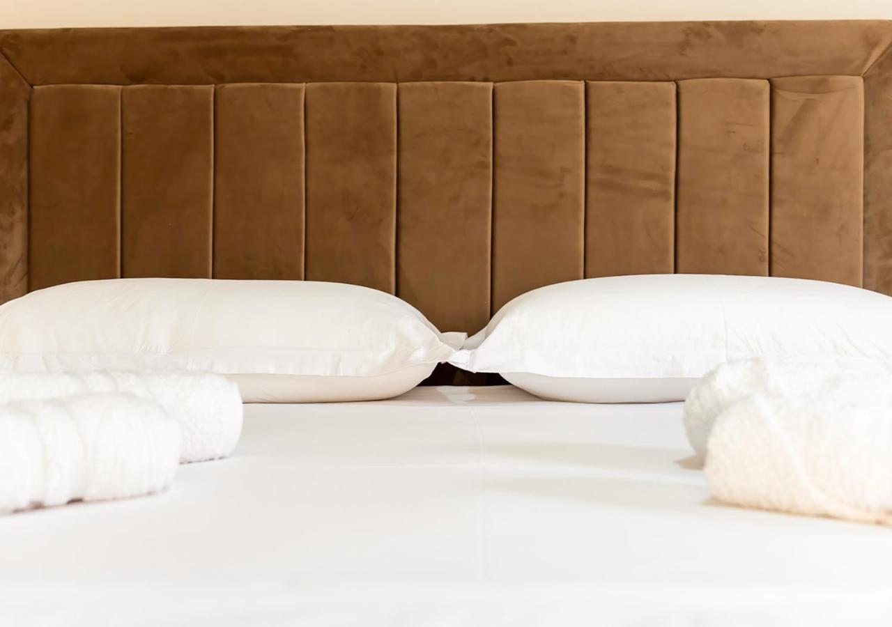 Home Inn Apartment 2 Near City Center Tirana Kültér fotó