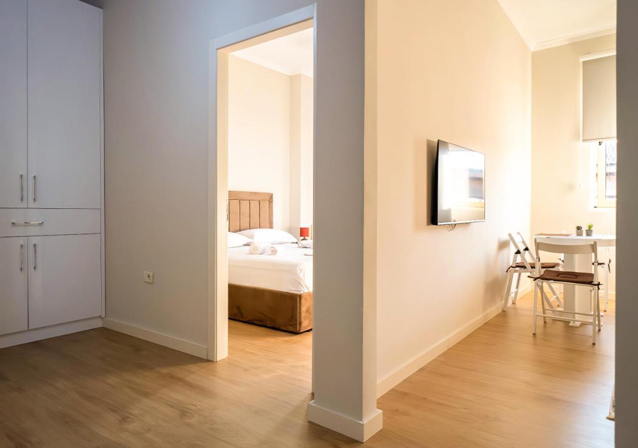 Home Inn Apartment 2 Near City Center Tirana Kültér fotó