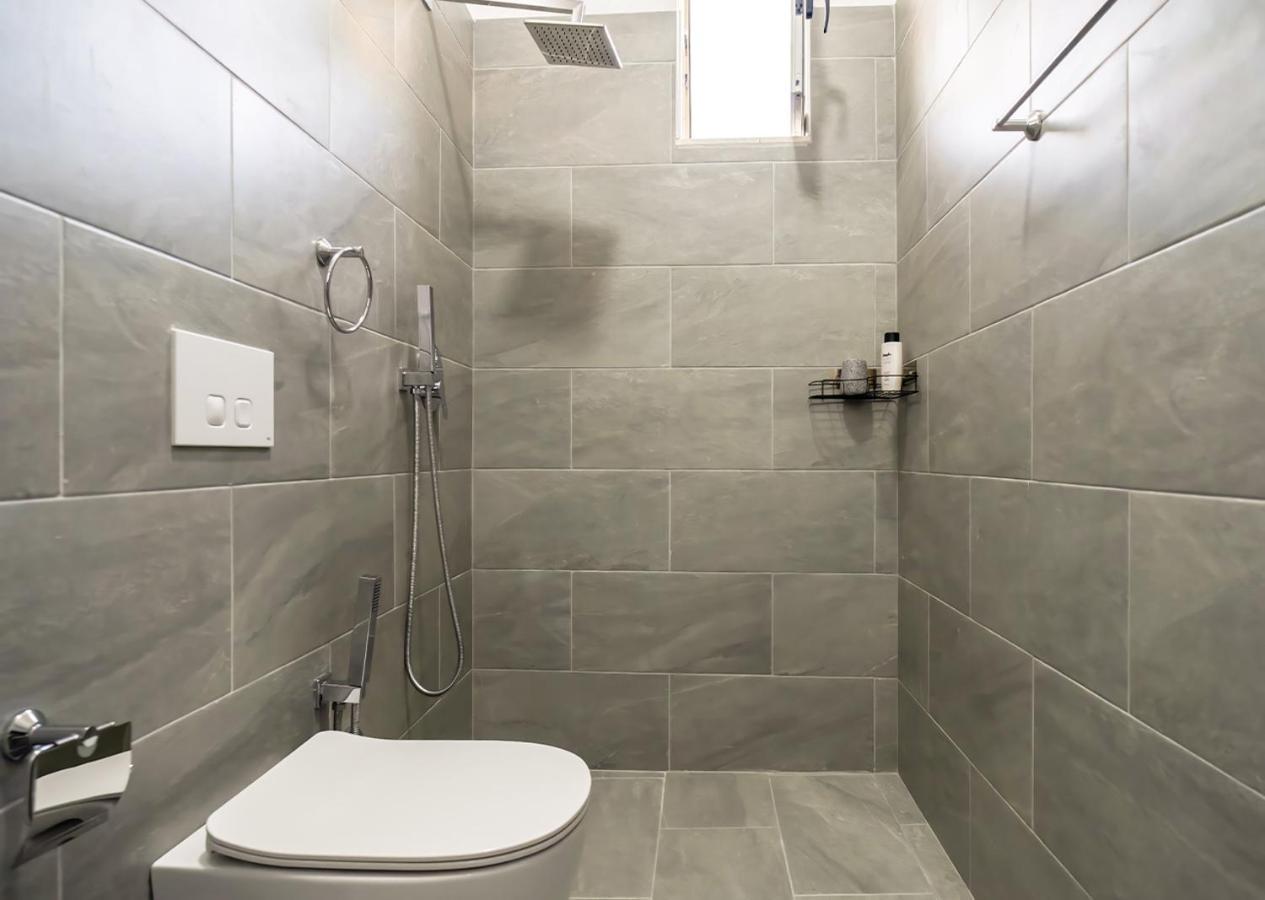 Home Inn Apartment 2 Near City Center Tirana Kültér fotó