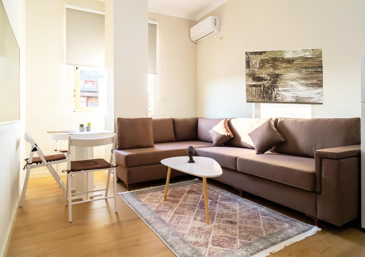 Home Inn Apartment 2 Near City Center Tirana Kültér fotó