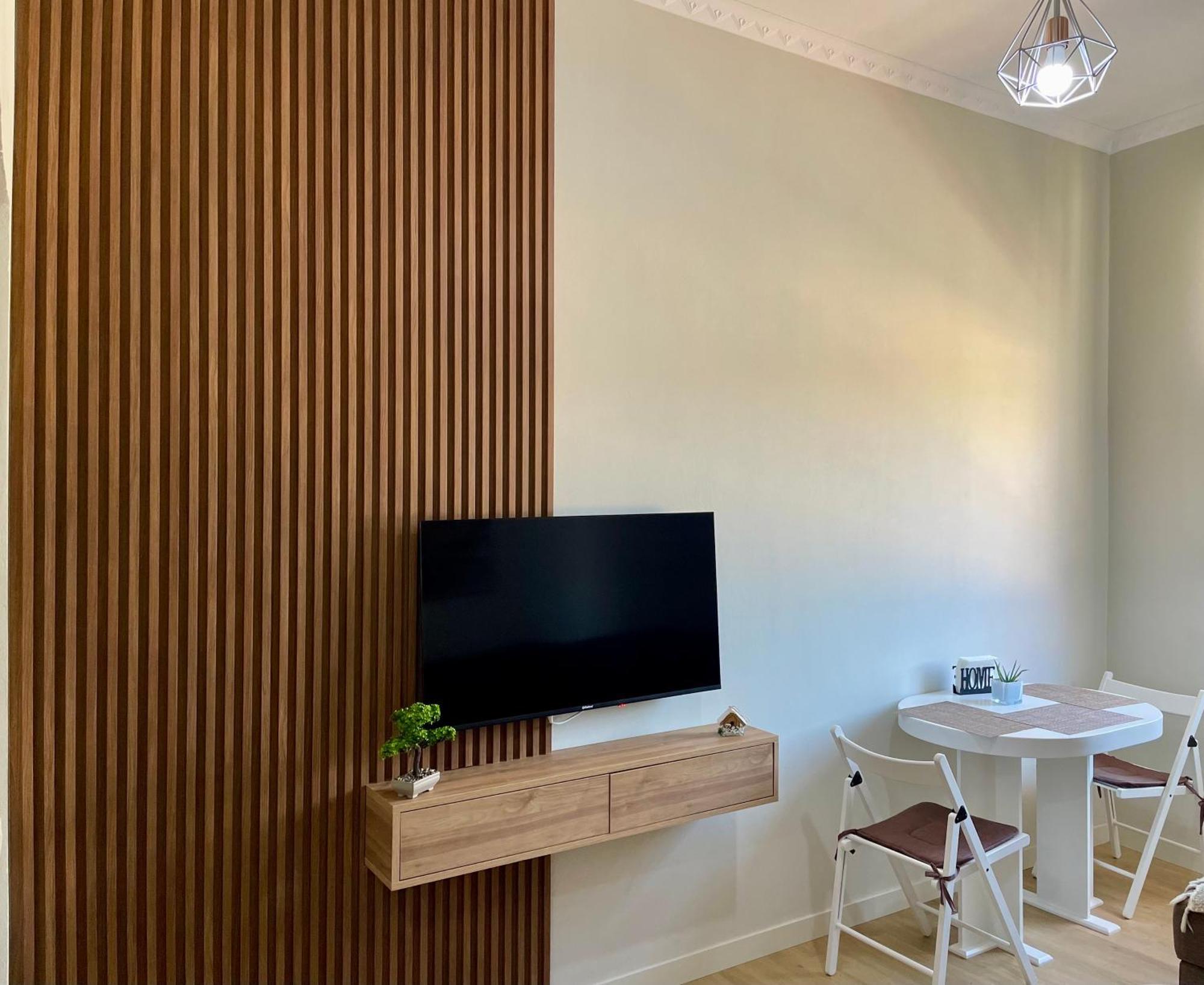 Home Inn Apartment 2 Near City Center Tirana Kültér fotó
